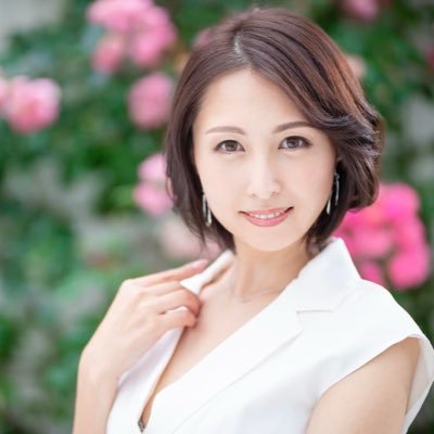 佐田茉莉子